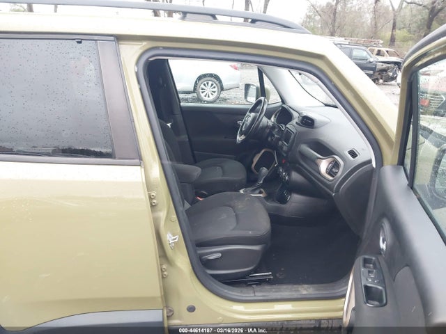 ZACCJABT7FPC01985 Jeep Renegade Latitude