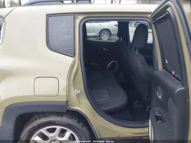 ZACCJABT7FPC01985 Jeep Renegade Latitude