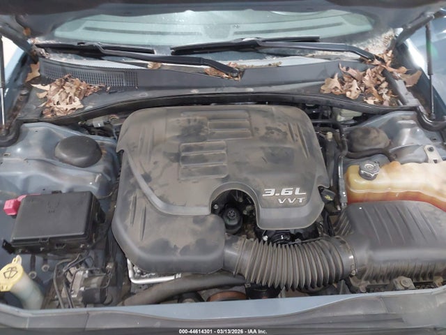 2014 Chrysler 300 300s მანქანა იყიდება აუქციონზე, vin: 2C3CCABG5EH250684, აუქციონის ნომერი: 44614301