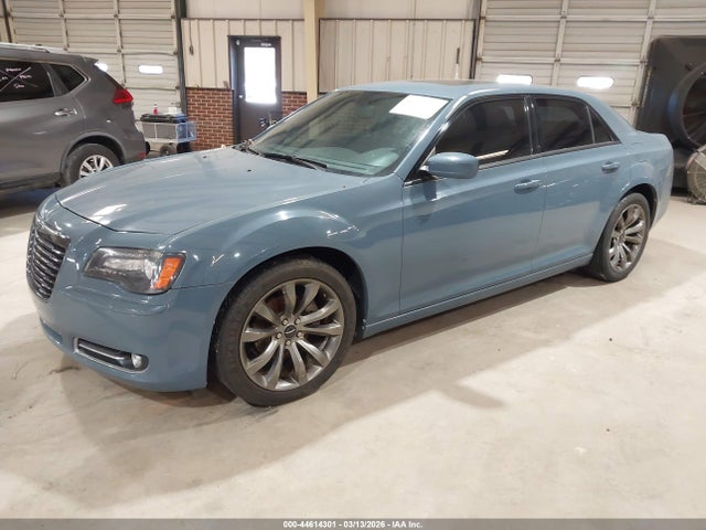 2014 Chrysler 300 300s მანქანა იყიდება აუქციონზე, vin: 2C3CCABG5EH250684, აუქციონის ნომერი: 44614301