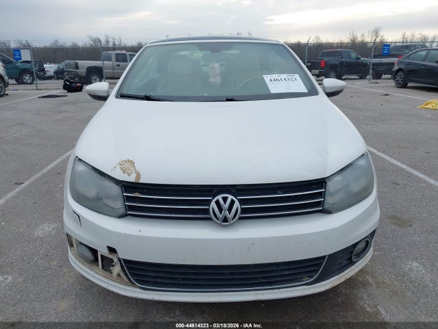 44614323 :رقم المزاد ، WVWFW7AH2CV014432 vin ، 2012 Volkswagen Eos Executive مزاد بيع