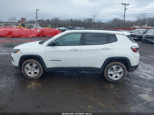 44614446 :رقم المزاد ، 3C4NJDBB7NT116525 vin ، 2022 Jeep Compass Latitude 4x4 مزاد بيع