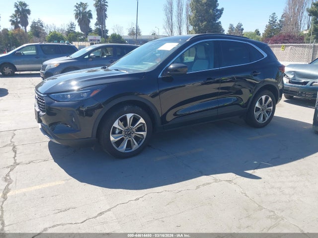 1FMCU9JA1SUB45875 Ford Escape Platinum