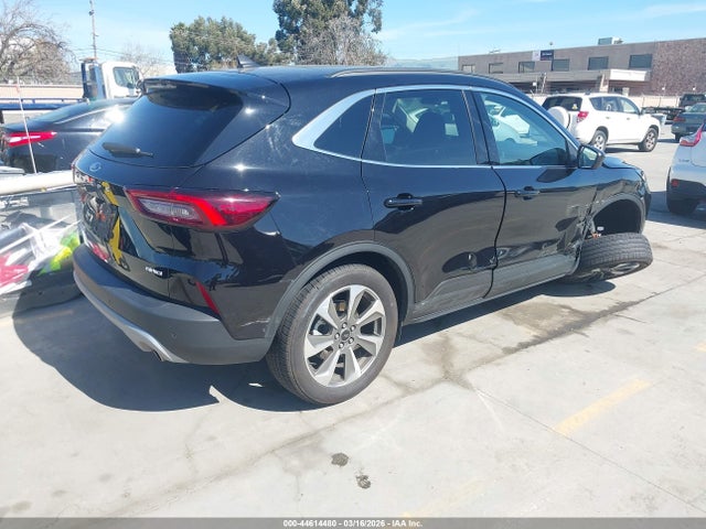 1FMCU9JA1SUB45875 Ford Escape Platinum