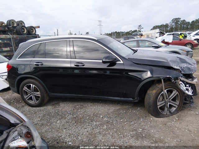 2019 Mercedes-benz Glc 300 მანქანა იყიდება აუქციონზე, vin: WDC0G4JB2KF590148, აუქციონის ნომერი: 44614507
