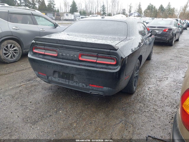 Dodge Challenger Sxt 2015 2C3CDZAG8FH758338 Image 4