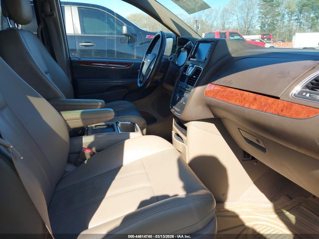 2014 Chrysler Town & Country Touring მანქანა იყიდება აუქციონზე, vin: 2C4RC1BG8ER437014, აუქციონის ნომერი: 44614740