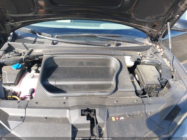 2023 HYUNDAI IONIQ 6 KMHM34AC9PA037332 Photo 9