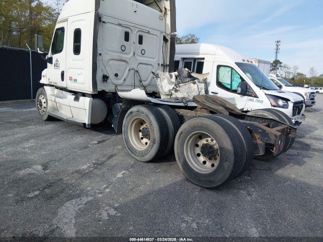 Продаж на аукціоні авто 2016 Freightliner Cascadia 113, vin: 3AKJGHDV0GSGU0237, номер лоту: 44614837