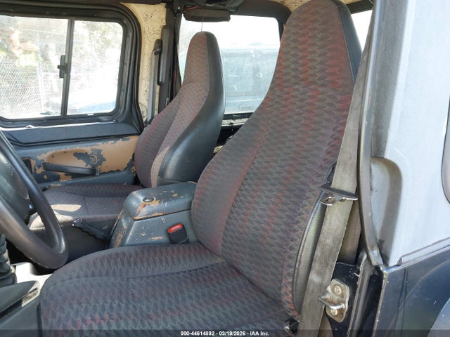 44614892 :رقم المزاد ، 1J4FY19S7WP708527 vin ، 1998 Jeep Wrangler Sport مزاد بيع