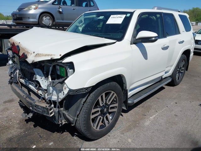 Toyota 4runner Sr5 V6 2014 JTEBU5JR2E5150656 Image 2