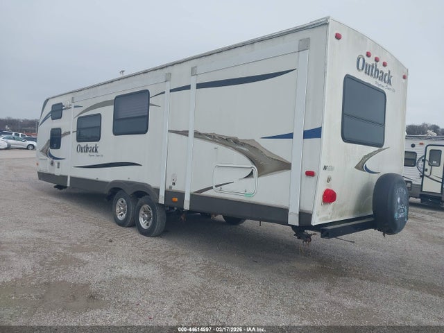 44614997 :رقم المزاد ، 4YDT30123AB452029 vin ، 2010 Keystone Rv Other مزاد بيع