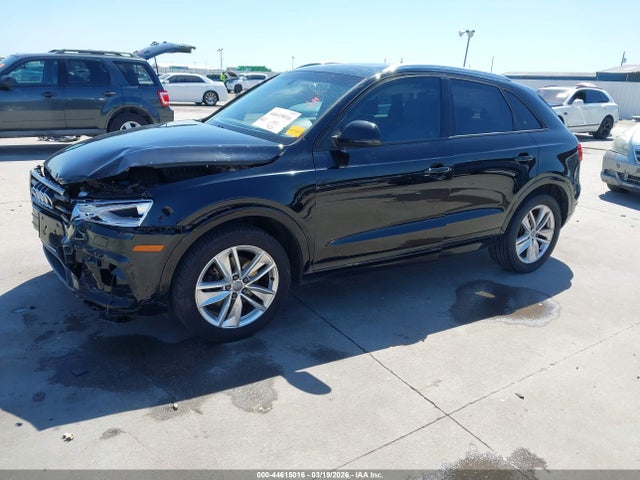 2017 Audi Q3 2.0t Premium მანქანა იყიდება აუქციონზე, vin: WA1BCCFS1HR009639, აუქციონის ნომერი: 44615016