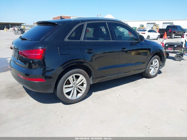2017 Audi Q3 2.0t Premium მანქანა იყიდება აუქციონზე, vin: WA1BCCFS1HR009639, აუქციონის ნომერი: 44615016