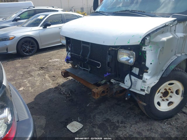 44615017 :رقم المزاد ، 1GDY72CA4D1902077 vin ، 2013 Gmc Savana Cutaway 3500 مزاد بيع