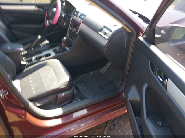44615027 :رقم المزاد ، 1VWBP7A38DC093308 vin ، 2013 Volkswagen Passat 2.5l Se مزاد بيع