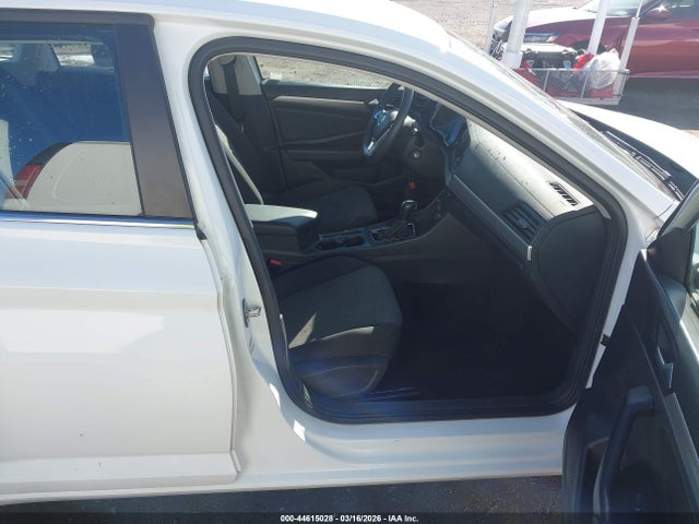 2019 VOLKSWAGEN JETTA 3VWC57BU6KM059865 Photo 4