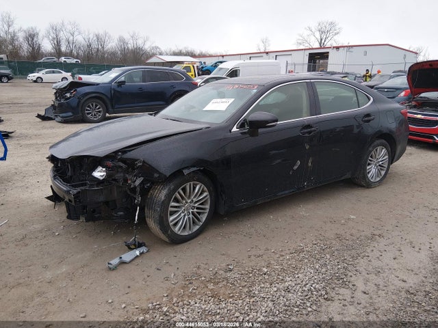 44615053 :رقم المزاد ، JTHBK1GGXD2060503 vin ، 2013 Lexus Es 350 مزاد بيع