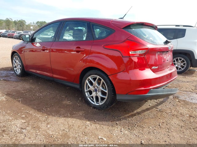2015 FORD FOCUS 1FADP3K23FL208111 Photo 2
