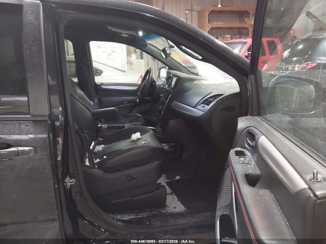 2017 Dodge Grand Caravan Gt მანქანა იყიდება აუქციონზე, vin: 2C4RDGEG3HR549543, აუქციონის ნომერი: 44615093