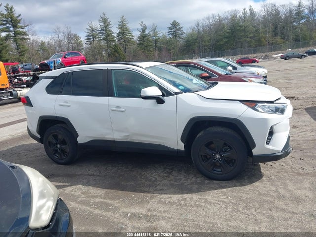 2T3P1RFVXMC150137 Toyota Rav4 Xle