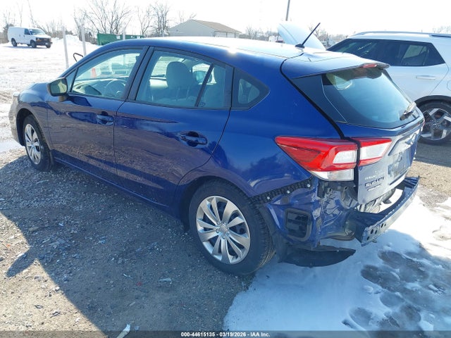44615135 :رقم المزاد ، 4S3GTAA61J3747539 vin ، 2018 Subaru Impreza 2.0i مزاد بيع