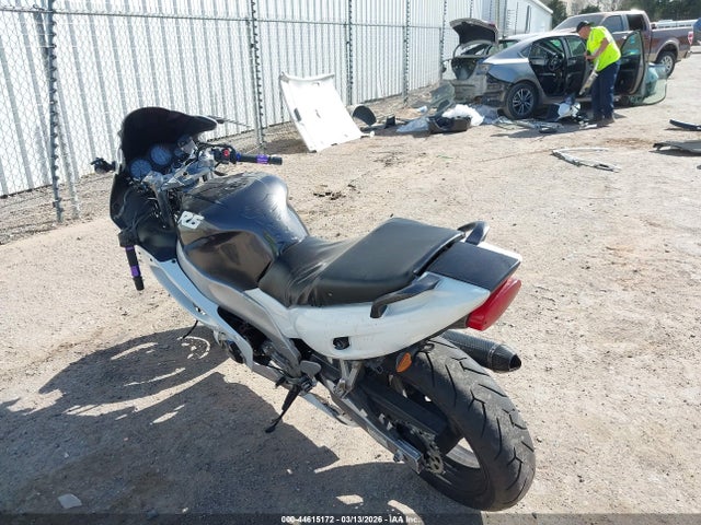 2000 Yamaha Yzf600 R მანქანა იყიდება აუქციონზე, vin: JYA5AHE07YA020340, აუქციონის ნომერი: 44615172