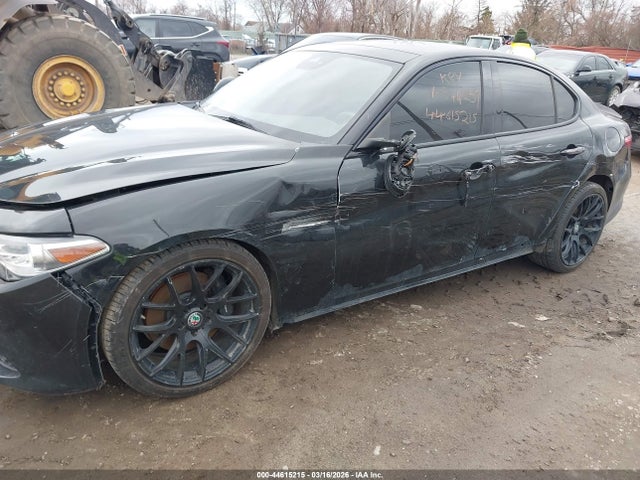 2017 ALFA ROMEO GIULIA ZARFAECN9H7544257 Photo 5