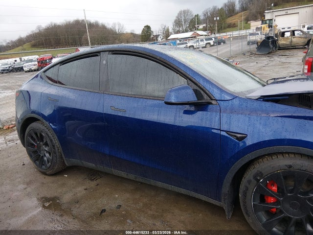 7SAYGDEF9RF169843 Tesla Model Y Performance Dual Motor All-wheel Drive
