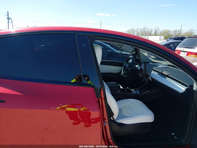 2020 Tesla Model Y Long Range Dual Motor All-wheel Drive მანქანა იყიდება აუქციონზე, vin: 5YJYGDEE9LF044708, აუქციონის ნომერი: 44615260