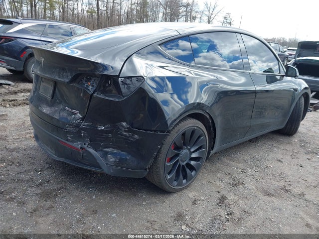 44615274 :رقم المزاد ، 7SAYGDEF4NF465816 vin ، 2022 Tesla Model Y Performance Dual Motor All-wheel Drive مزاد بيع
