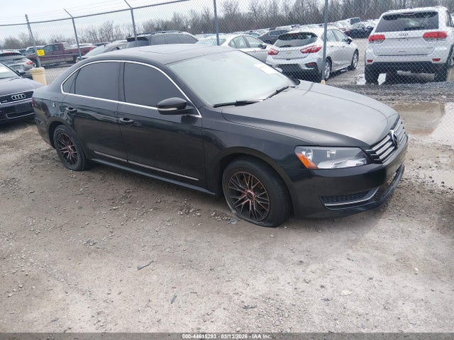 2013 Volkswagen Passat 2.5l Se მანქანა იყიდება აუქციონზე, vin: 1VWBH7A38DC062458, აუქციონის ნომერი: 44615293