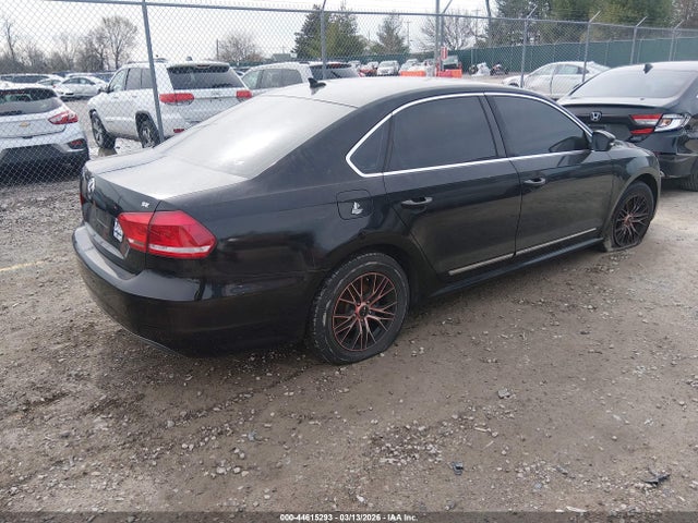 2013 Volkswagen Passat 2.5l Se მანქანა იყიდება აუქციონზე, vin: 1VWBH7A38DC062458, აუქციონის ნომერი: 44615293