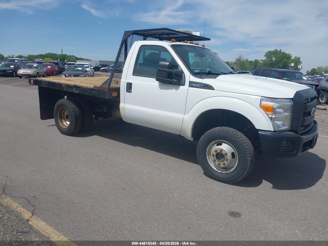 Ford F-350 Chassis Xl 2015 1FDRF3H6XFED44524 zdjęcie główne