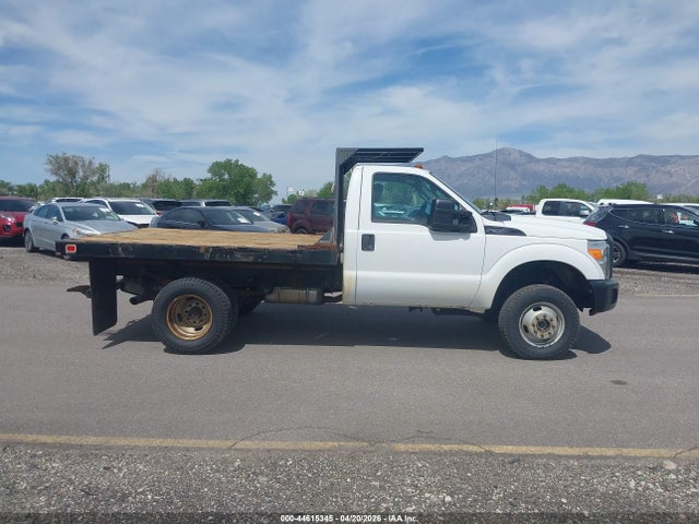 Ford F-350 Chassis Xl 2015 1FDRF3H6XFED44524 Image 13