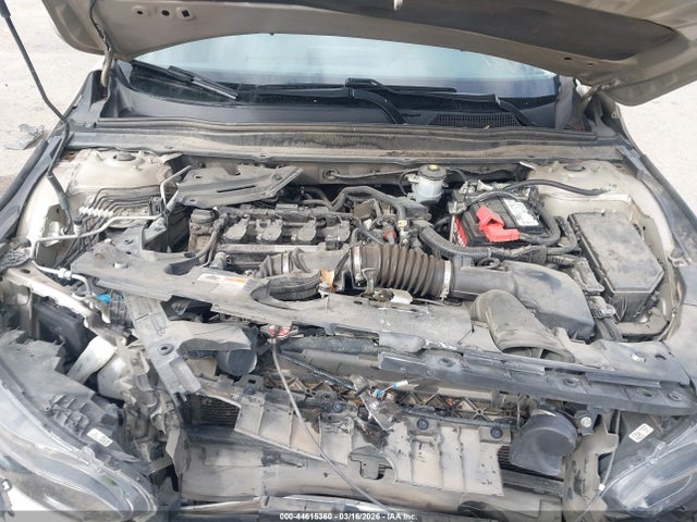 44615360 :رقم المزاد ، 1HGCV1F17JA232323 vin ، 2018 Honda Accord Lx مزاد بيع