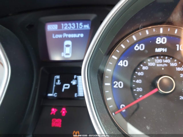 KMHD35LH3GU284648 Hyundai ELANTRA GT