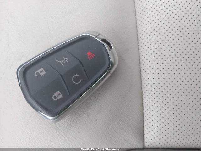 Продажа на аукционе авто 2015 Cadillac Srx Luxury Collection, vin: 3GYFNEE38FS555267, номер лота: 44615381