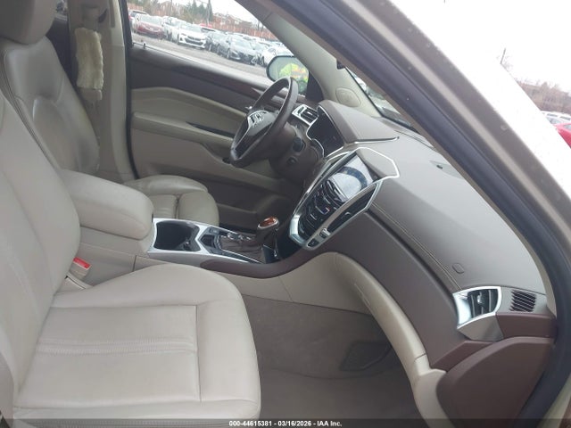 Продажа на аукционе авто 2015 Cadillac Srx Luxury Collection, vin: 3GYFNEE38FS555267, номер лота: 44615381