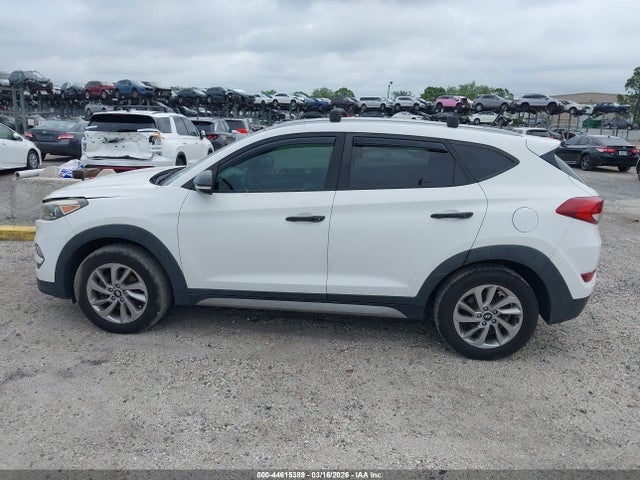 Aukcja sprzedaży 2017 Hyundai Tucson Limited/sport And Eco/se, vin: KM8J3CA26HU325569, numer aukcji: 44615389