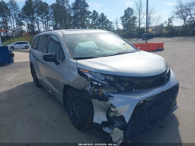 5TDXRKECXSS226422 Toyota Sienna Xse