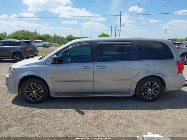 2017 Dodge Grand Caravan Gt მანქანა იყიდება აუქციონზე, vin: 2C4RDGEG7HR667336, აუქციონის ნომერი: 44615419