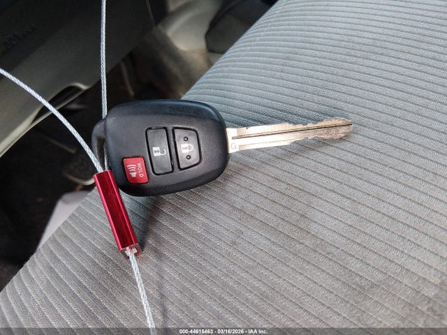 2012 TOYOTA PRIUS C JTDKDTB33C1518933 Photo 10