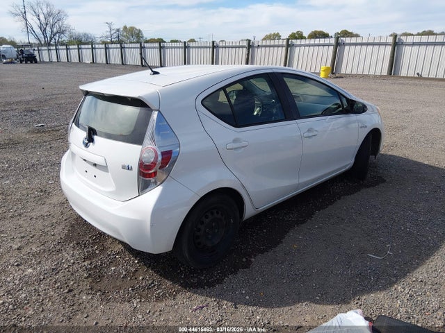 2012 TOYOTA PRIUS C JTDKDTB33C1518933 Photo 3