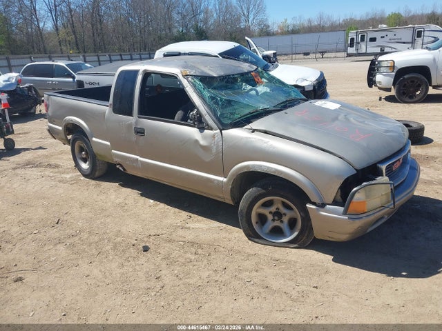 44615467 :رقم المزاد ، 1GTCS19W828101070 vin ، 2002 Gmc Sonoma Sls مزاد بيع