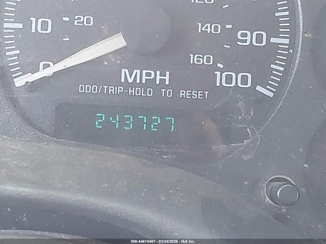 44615467 :رقم المزاد ، 1GTCS19W828101070 vin ، 2002 Gmc Sonoma Sls مزاد بيع