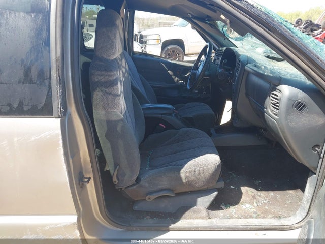 44615467 :رقم المزاد ، 1GTCS19W828101070 vin ، 2002 Gmc Sonoma Sls مزاد بيع