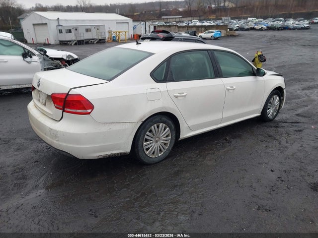2012 Volkswagen Passat 2.5l S მანქანა იყიდება აუქციონზე, vin: 1VWAP7A34CC018759, აუქციონის ნომერი: 44615482