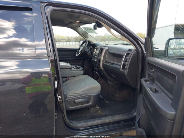 44615494 :رقم المزاد ، 3C6RR6KT6GG171520 vin ، 2016 Ram 1500 St مزاد بيع