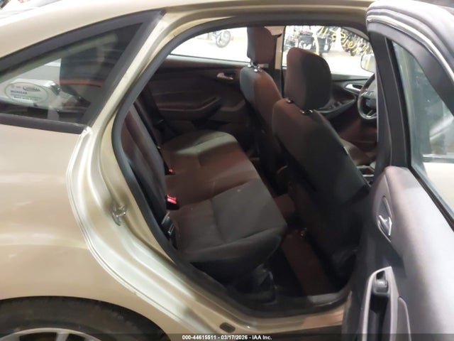 Ford FOCUS SE 2017 1FADP3F28HL328175 Image 8